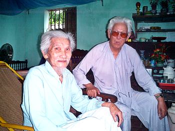 Nhà thơ Hữu Loan và nhạc sĩ Phạm Duy, Thanh Hoá, 2007